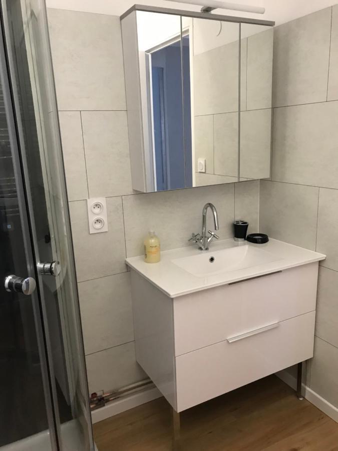 Le Saint Pierre Apartment Roye  Bagian luar foto