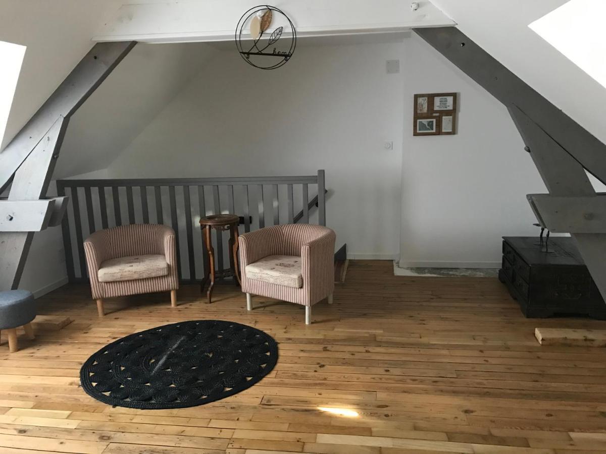 Le Saint Pierre Apartment Roye  Bagian luar foto